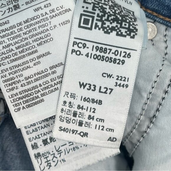 Levi's Blue Distressed Boyfriend Jeans 33. 36L - Picture 7 of 7